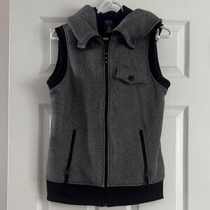 Burton Snowboard Dryride Gray Sleeveless Zip-Up Vest Heavy Duty Thick